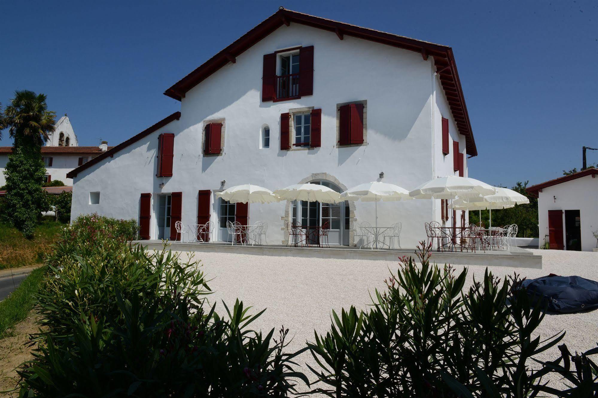Hotel & Spa Harretchea, Cote Basque Ahetze ภายนอก รูปภาพ