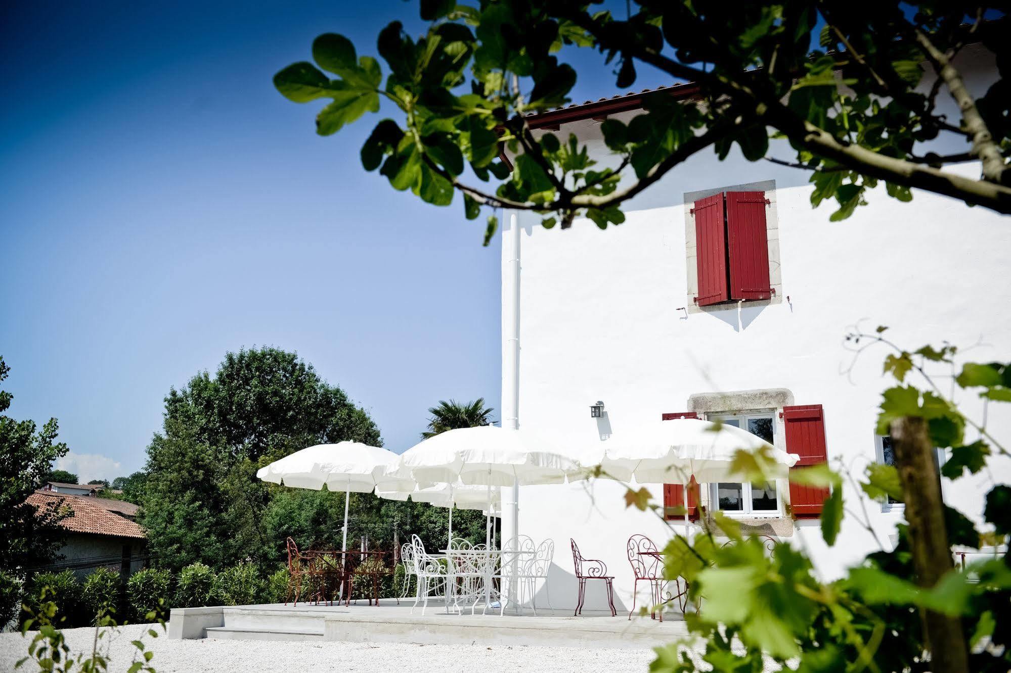Hotel & Spa Harretchea, Cote Basque Ahetze ภายนอก รูปภาพ